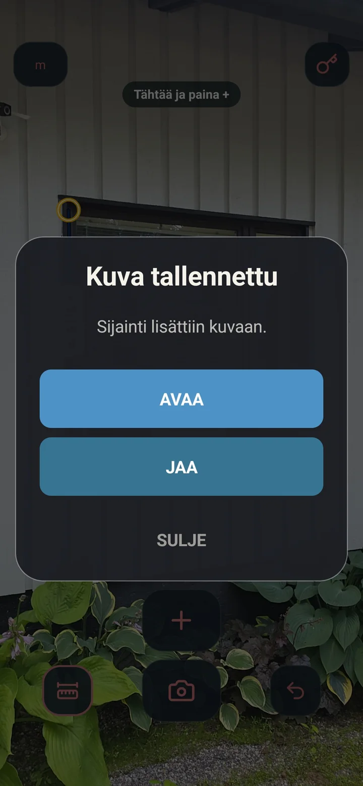 Pikku Mitta AR saved-photo dialog with open and share actions.